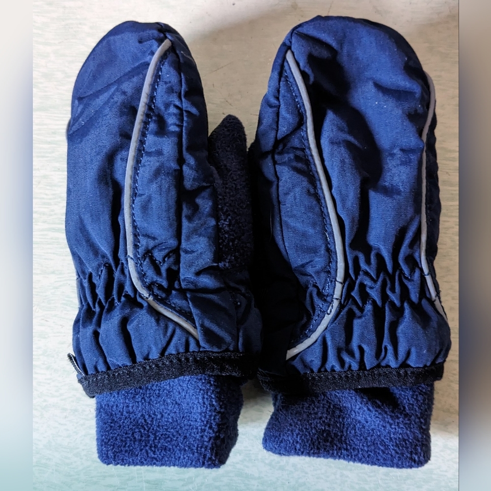 Navy Blue Toddler Snow Mittens